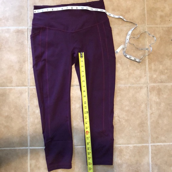 Lululemon All the Right Places, Sz 10 - Picture 8 of 8